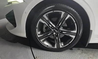 Kia K5 2023, 42185 км, за 16677.53 USD