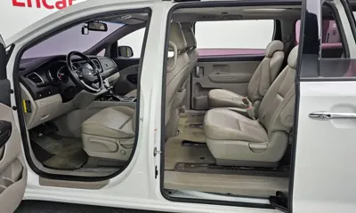 Kia Canival 2019, 164546 км, за 8145.03 USD - фото 10