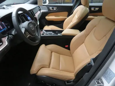 Volvo V60 2025, 4359 км, за 33805.96 USD - фото 8