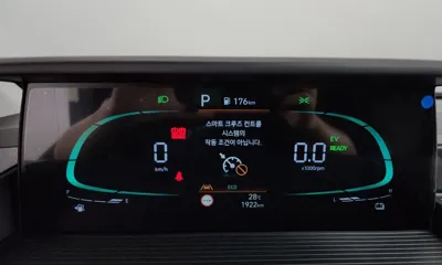 Hyundai Staria 2025, 1922 км, за 24325.77 USD - фото 8