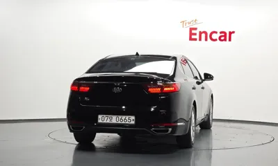 Kia K7 2016, 118403 км, за 6498.62 USD
