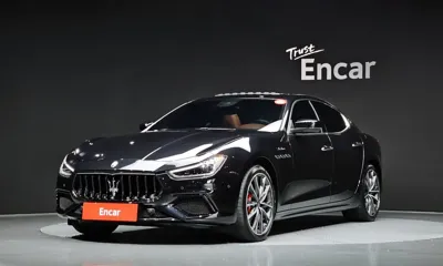 Maserati Ghibli · 2022 год