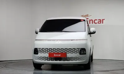 Hyundai Staria 2025, 35731 км, за 17707.3 USD