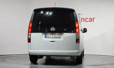 Hyundai Staria 2025, 35731 км, за 17707.3 USD