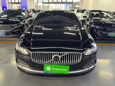 Volvo S90 2023, 74900 км, за 24801.52 USD