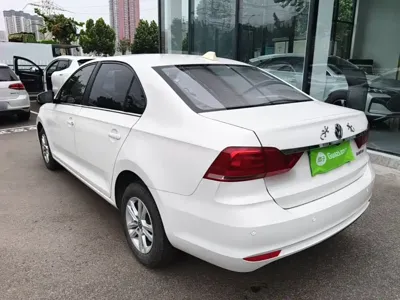 Volkswagen Santana 2022, 22300 км, за 5981.96 USD