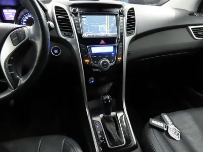 Hyundai i30 2014, 56650 км, за 5814.34 USD - фото 11