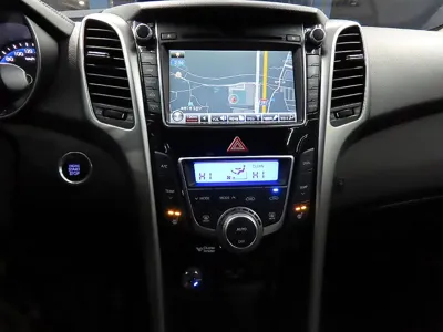 Hyundai i30 2014, 56650 км, за 5814.34 USD - фото 12