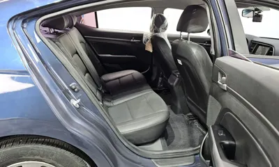 Hyundai Avante 2017, 114057 км, за 4096.46 USD - фото 12