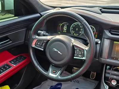 Jaguar XF 2017, 119000 км, за 11430.46 USD - фото 12