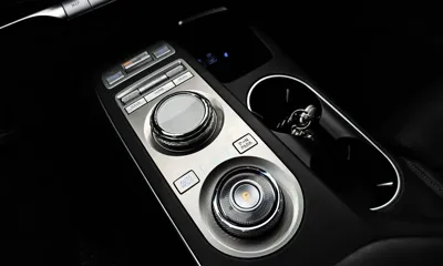 Genesis GV70 2023, 43674 км, за 23975.29 USD - фото 9