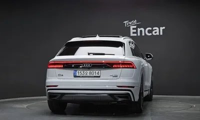 Audi Q8 2021, 72027 км, за 37856.76 USD