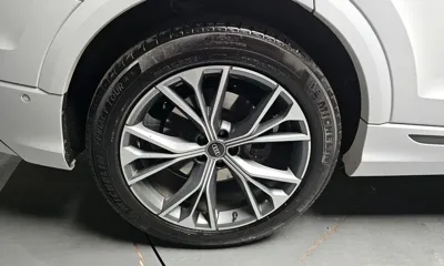 Audi Q8 2021, 72027 км, за 37856.76 USD