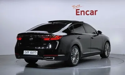 Kia K7 2018, 74066 км, за 9562.85 USD