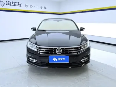Volkswagen Passat 2019, 83400 км, за 10192.03 USD