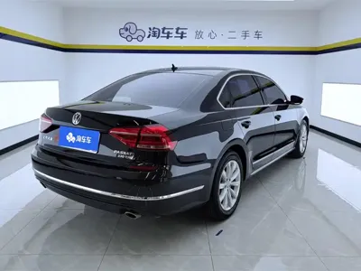 Volkswagen Passat 2019, 83400 км, за 10192.03 USD