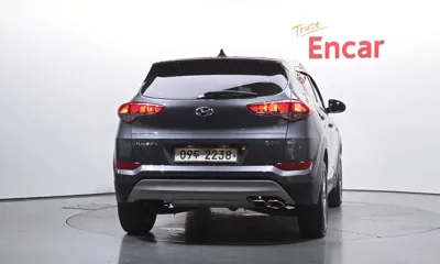 Hyundai Tucson 2018, 89877 км, за 7870.55 USD