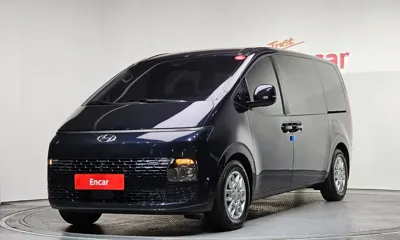 Hyundai Staria · 2023 год