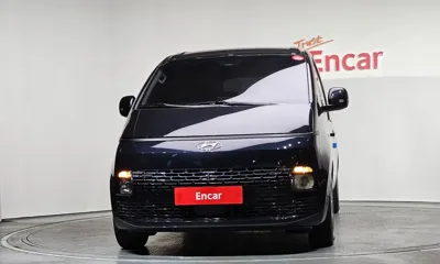 Hyundai Staria 2023, 30041 км, за 21010.9 USD