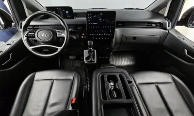 Hyundai Staria 2023, 30041 км, за 21010.9 USD - фото 7