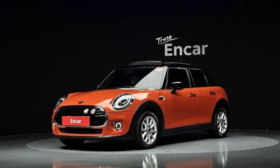 MINI Cooper · 2021 год
