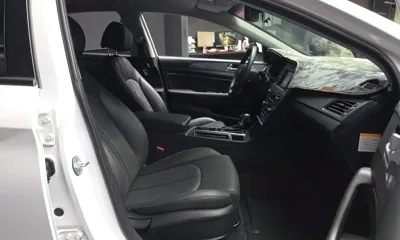 Hyundai Sonata 2017, 97810 км, за 7475.78 USD - фото 11