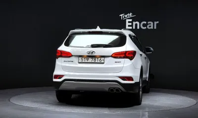 Hyundai Santafe 2016, 118525 км, за 8484.61 USD