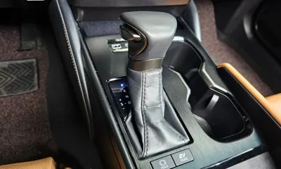 Lexus ES 2025, 74074 км, за 65000.3 USD - фото 9