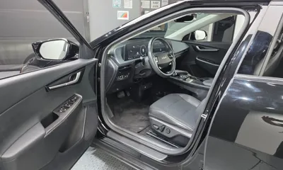 Kia EV6 2023, 68698 км, за 18827.37 USD - фото 10