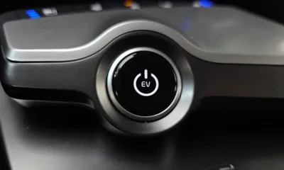 Kia EV6 2023, 68698 км, за 18827.37 USD - фото 29