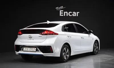 Hyundai Ioniq 2016, 89254 км, за 7201.85 USD