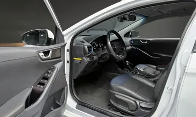Hyundai Ioniq 2016, 89254 км, за 7201.85 USD - фото 11