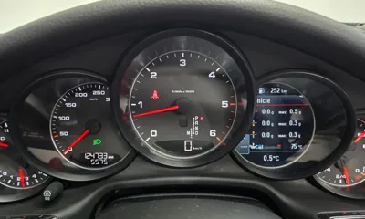 Porsche Panamera 2016, 124733 км, за 21605.55 USD - фото 8