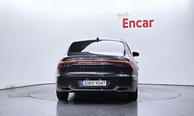 Hyundai Grandeur 2022, 168188 км, за 10083.28 USD