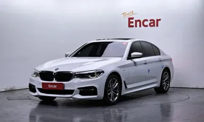 BMW 5-Series · 2017 год