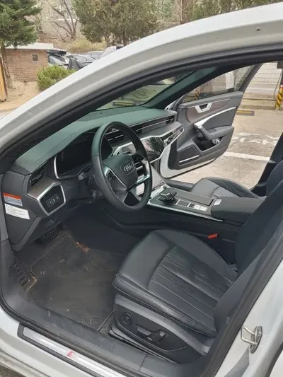 Audi A6 2023, 85000 км, за 18591.95 USD - фото 7