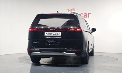 Kia Canival 2023, 29718 км, за 17979.92 USD