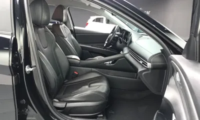 Hyundai Avante 2021, 89535 км, за 9580.44 USD - фото 10