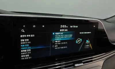 Hyundai Grandeur 2022, 90776 км, за 16280.14 USD - фото 33