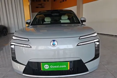 Denza N8L 2025, 4200 км, за 42128 USD