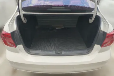 Volkswagen Jetta 2017, 38100 км, за 6734 USD - фото 16
