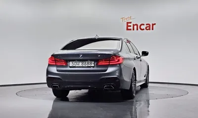 BMW 5-Series 2019, 111496 км, за 17545.34 USD
