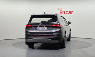 Hyundai Santafe 2023, 35109 км, за 21010.9 USD