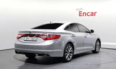 Hyundai Grandeur 2015, 118867 км, за 4853.43 USD