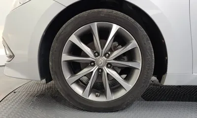 Hyundai Grandeur 2015, 118867 км, за 4853.43 USD
