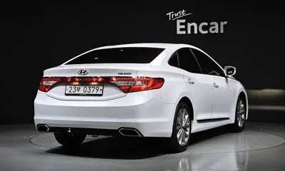 Hyundai Grandeur 2016, 108167 км, за 6045.63 USD