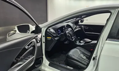 Hyundai Grandeur 2016, 108167 км, за 6045.63 USD - фото 10