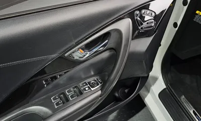 Hyundai Grandeur 2016, 108167 км, за 6045.63 USD - фото 15