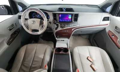 Toyota Sienna 2014, 148027 км, за 7549.66 USD - фото 7