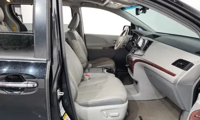 Toyota Sienna 2014, 148027 км, за 7549.66 USD - фото 11